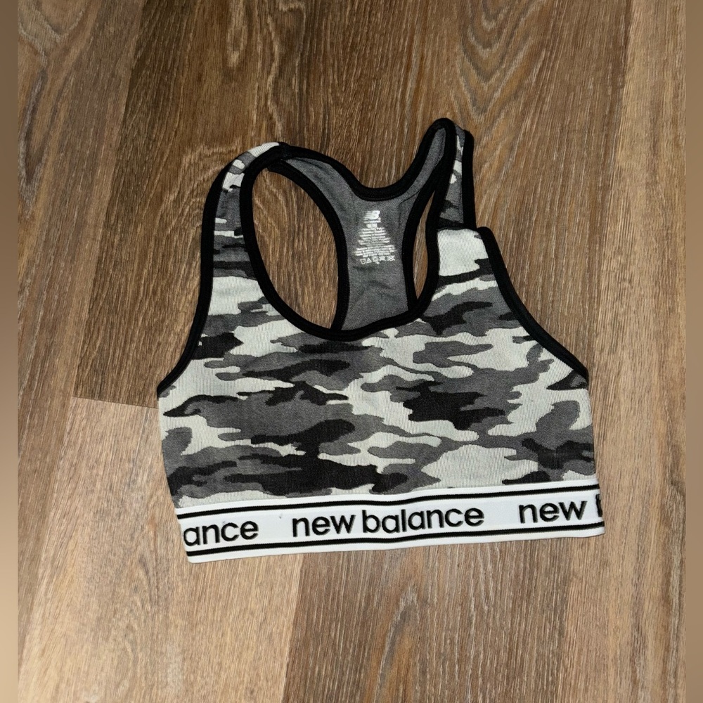 NEW BALANCE sports bra